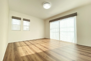 内装リフォーム（クロス・床）