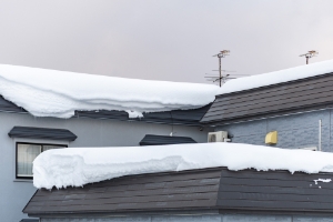 屋根上積雪・凍結除去